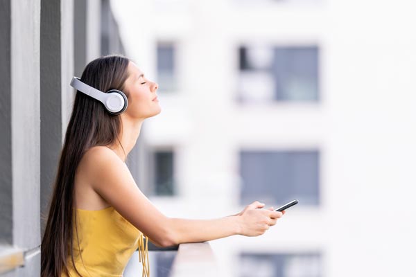 Atem-Meditation kurze Auszeit am Arbeitsplatz